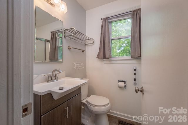 41 Trowbridge Lane, Brevard, NC 28712