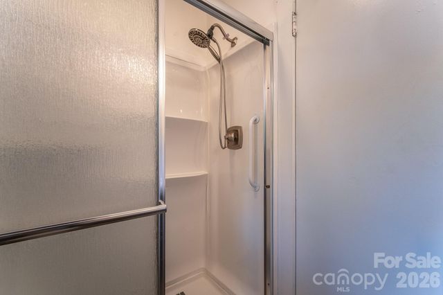 41 Trowbridge Lane, Brevard, NC 28712
