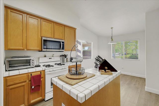 729 Spruce, Wheatland, CA 95692