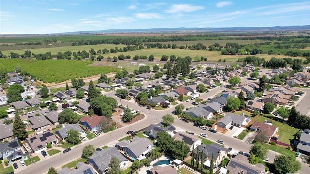 729 Spruce, Wheatland, CA 95692