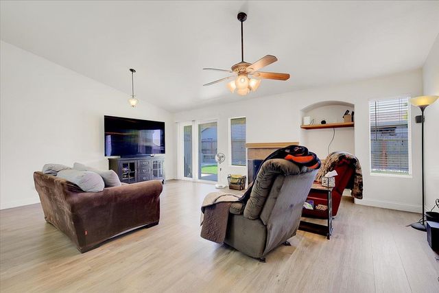 729 Spruce, Wheatland, CA 95692