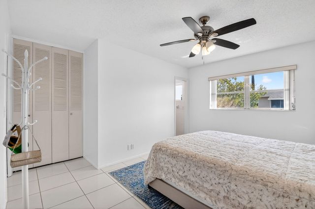 2593 W Dudley Drive W F, West Palm Beach, FL 33415