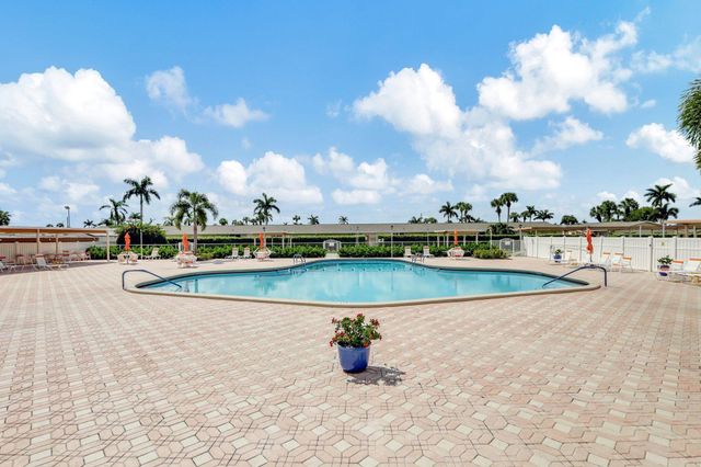 2593 W Dudley Drive W F, West Palm Beach, FL 33415