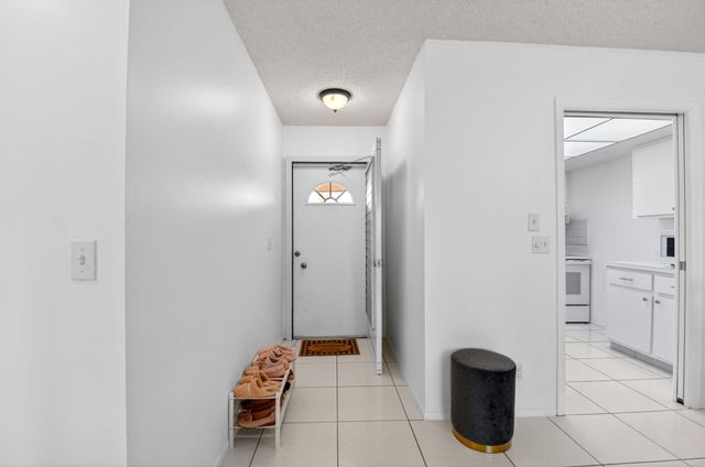 2593 W Dudley Drive W F, West Palm Beach, FL 33415