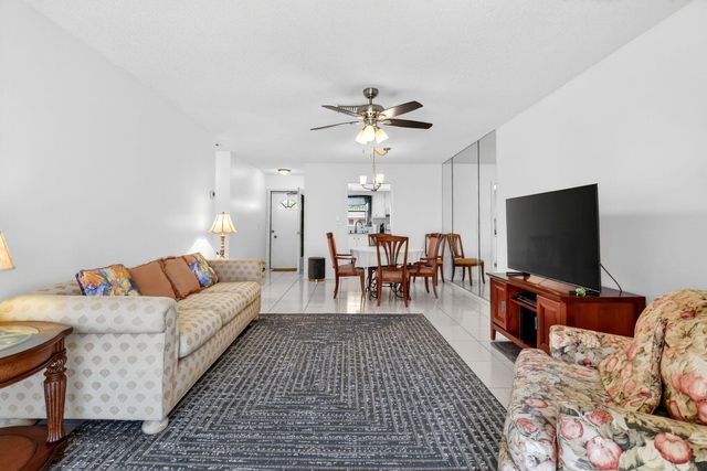 2593 W Dudley Drive W F, West Palm Beach, FL 33415