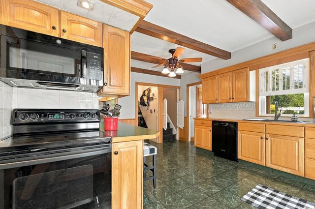 1379 Williams Street, Dighton, MA 02715
