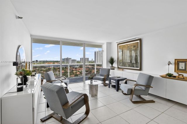 20505 E Country Club Drive 1431, Aventura, FL 33180
