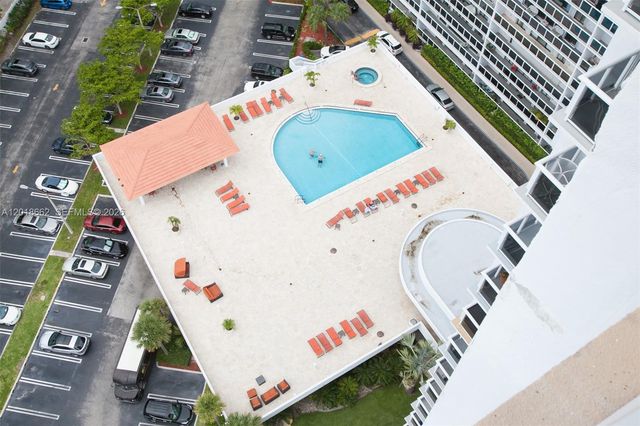 20505 E Country Club Drive 1431, Aventura, FL 33180