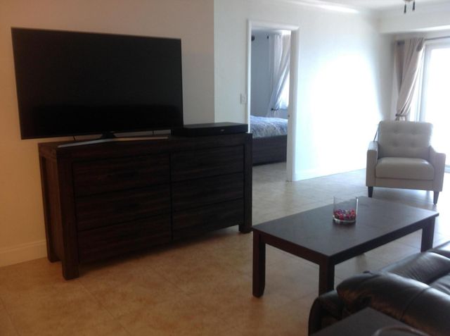 3221 S Ocean Boulevard 608, Highland Beach, FL 33487