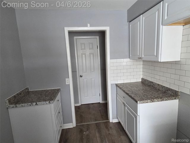 1139 S Bassett Street, Detroit, MI 48217