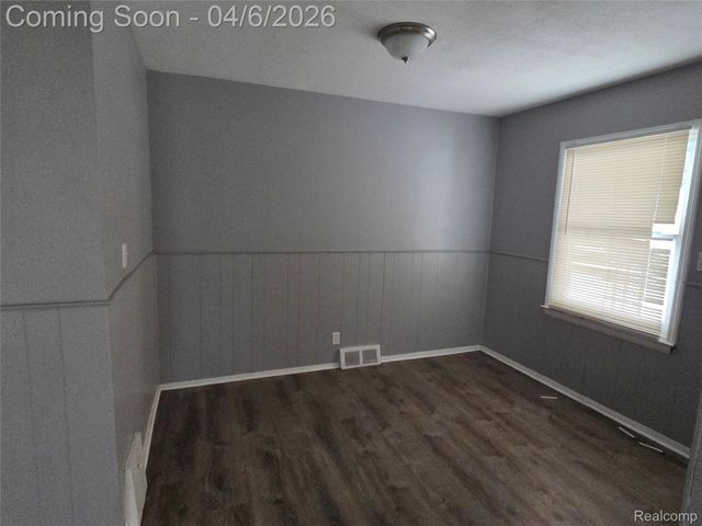 1139 S Bassett Street, Detroit, MI 48217