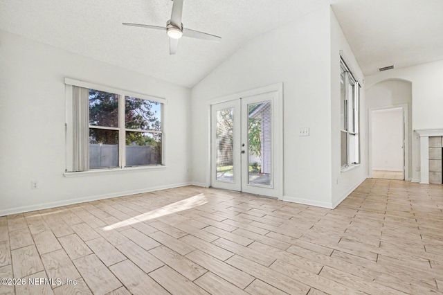 1821 HEARTPINE Drive, Middleburg, FL 32068