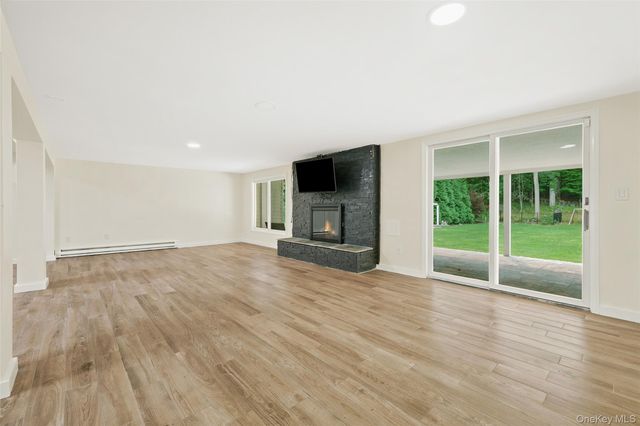 39 Ridge Road, Hartsdale, NY 10530