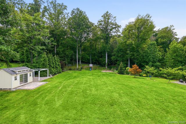 39 Ridge Road, Hartsdale, NY 10530
