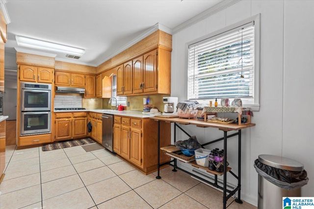 1014 LARKWOOD DRIVE NE, Cullman, AL 35055