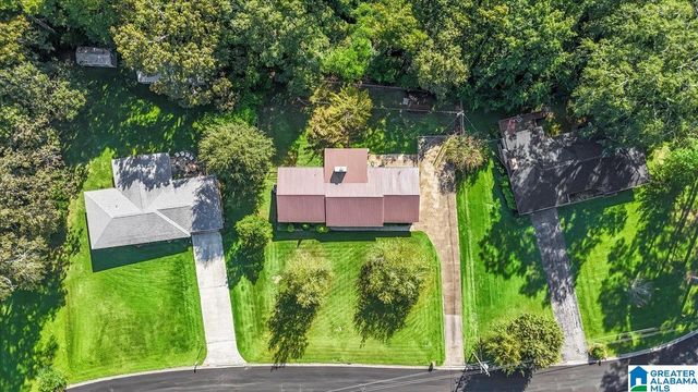 1014 LARKWOOD DRIVE NE, Cullman, AL 35055