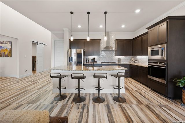 41 W Mariposa Parkway, Boerne, TX 78006