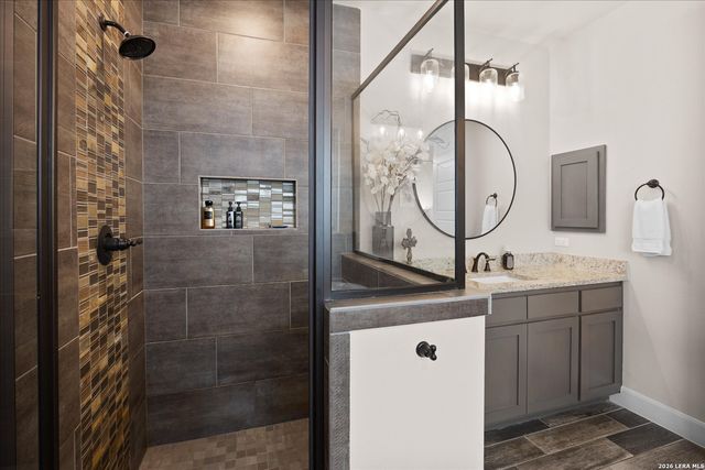 41 W Mariposa Parkway, Boerne, TX 78006