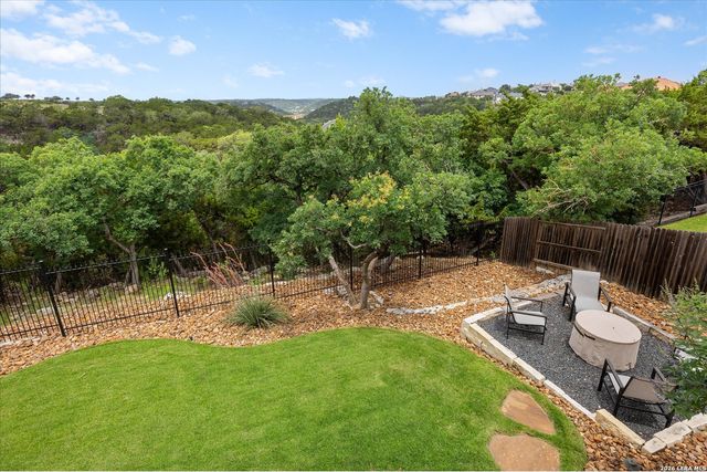 41 W Mariposa Parkway, Boerne, TX 78006