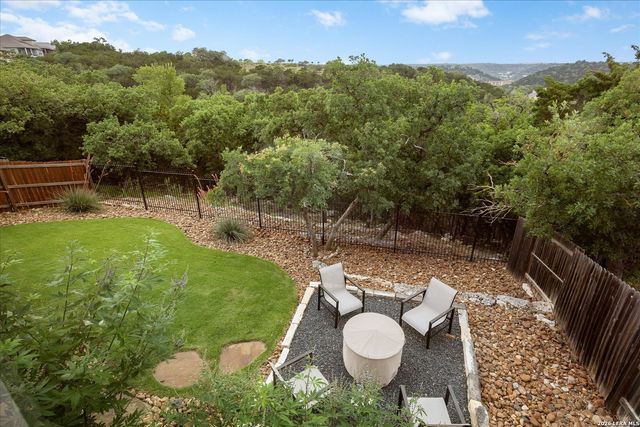41 W Mariposa Parkway, Boerne, TX 78006