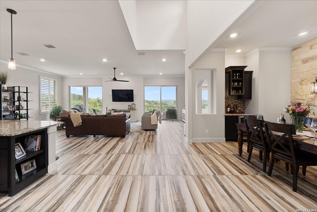41 W Mariposa Parkway, Boerne, TX 78006