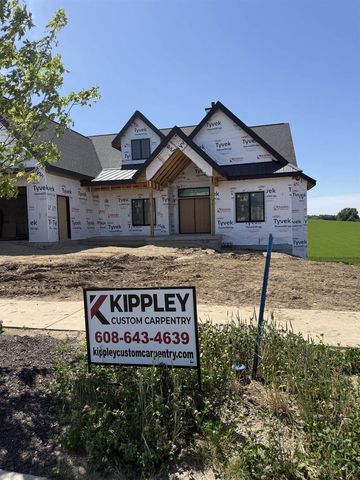 1304 Moll Drive, Waunakee, WI 53597