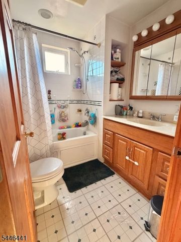 1210 Ringwood Ave, Wanaque Boro, NJ 07420