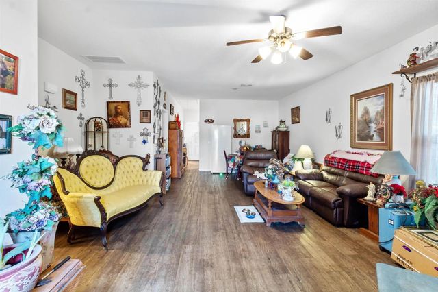 266 Joyce Street S, Brookeland, TX 75931