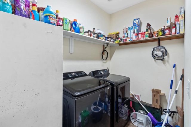 266 Joyce Street S, Brookeland, TX 75931