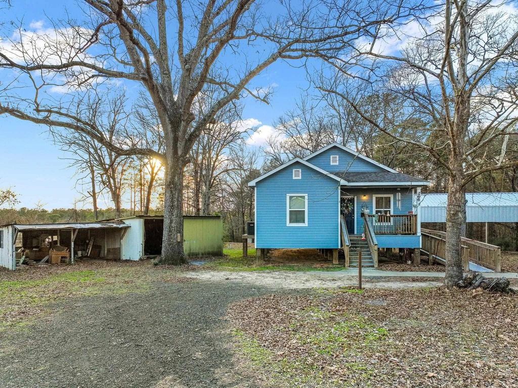 266 Joyce Street S, Brookeland, TX 75931