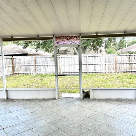 504 MAPLE POINTE DRIVE, Seffner, FL 33584