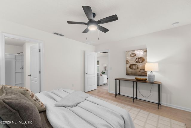 7736 MEADOW WALK Lane, Jacksonville, FL 32256