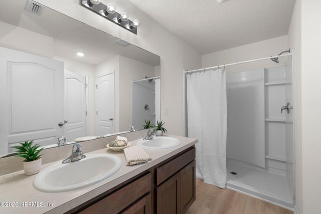 7736 MEADOW WALK Lane, Jacksonville, FL 32256