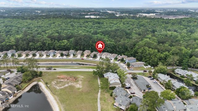 7736 MEADOW WALK Lane, Jacksonville, FL 32256