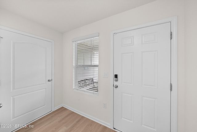 7736 MEADOW WALK Lane, Jacksonville, FL 32256
