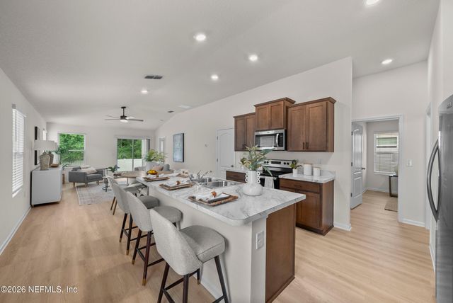 7736 MEADOW WALK Lane, Jacksonville, FL 32256