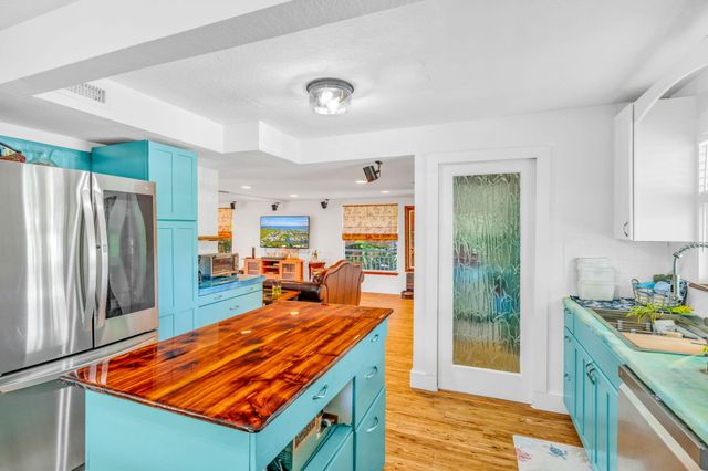 894 Ellen Drive, Key Largo, FL 33037