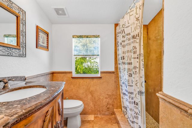 894 Ellen Drive, Key Largo, FL 33037