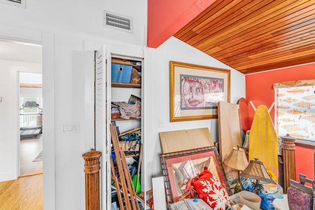 894 Ellen Drive, Key Largo, FL 33037