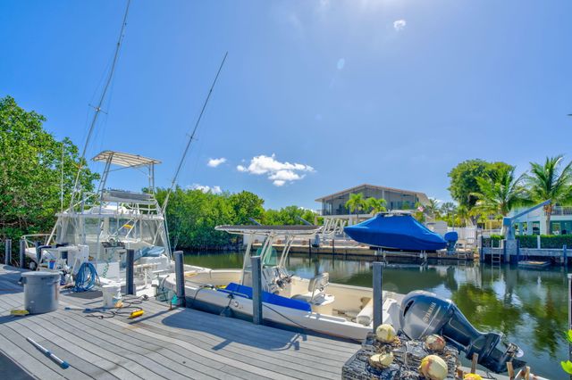 894 Ellen Drive, Key Largo, FL 33037
