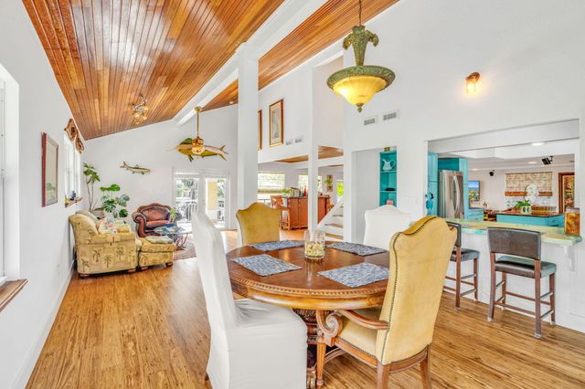 894 Ellen Drive, Key Largo, FL 33037