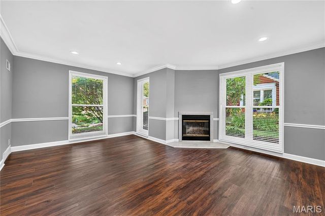 725 Berick Drive, University City, MO 63132