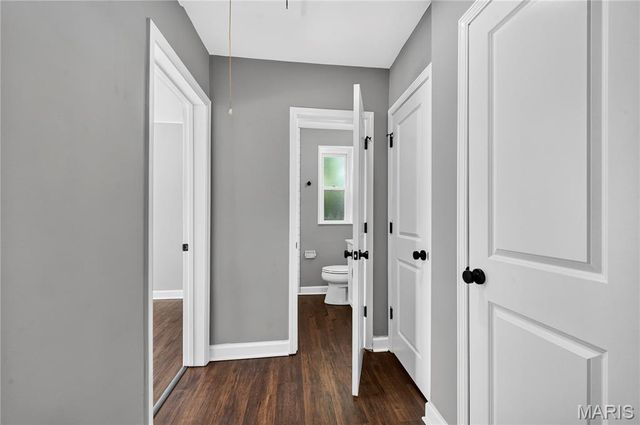 725 Berick Drive, University City, MO 63132