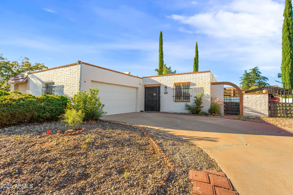 1309 CARMELITA Drive, Sierra Vista, AZ 85635