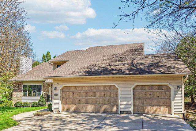 2832 Marledge Street, Fitchburg, WI 53711