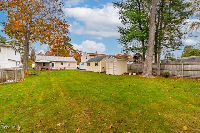 477 Bradford Road, Schenectady, NY 12304