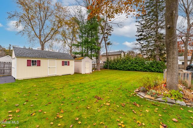 477 Bradford Road, Schenectady, NY 12304