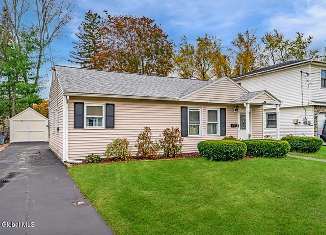 477 Bradford Road, Schenectady, NY 12304