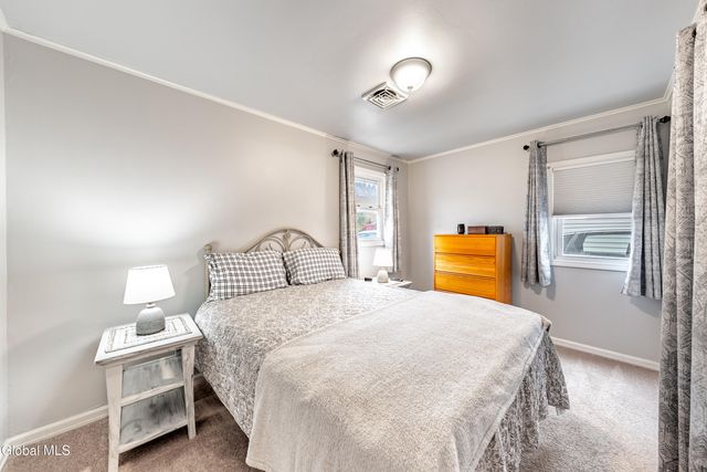 477 Bradford Road, Schenectady, NY 12304