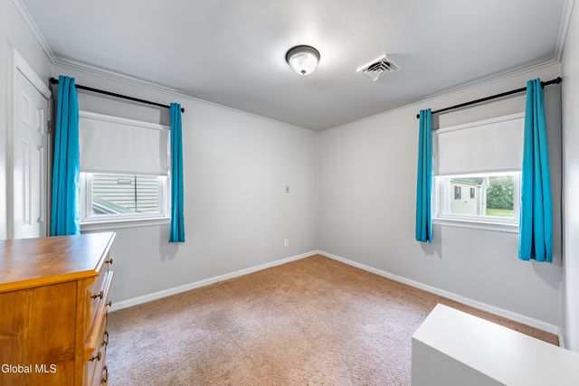 477 Bradford Road, Schenectady, NY 12304